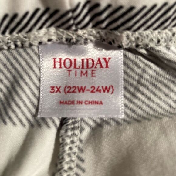 Holiday Time Pajamas Woman’s Size 3X / 22W-24W - Picture 9 of 11